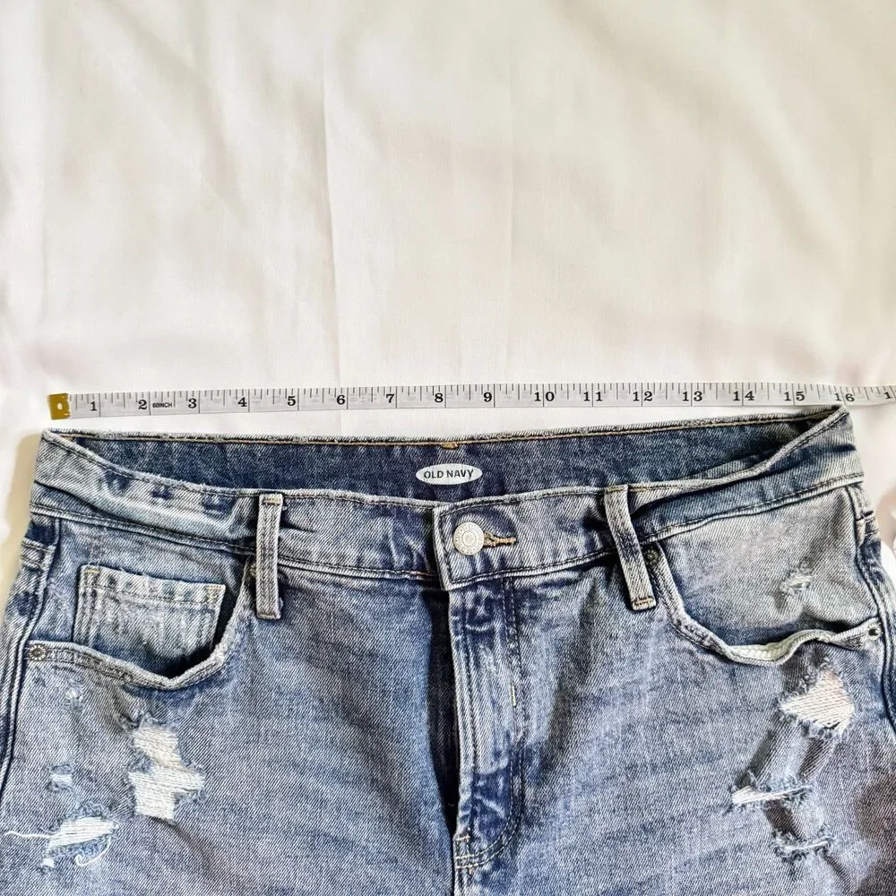 Old Navy Long Denim Bermuda Shorts Jorts Distressing Raw Hem Women's Size 12 - Picture 5 of 7